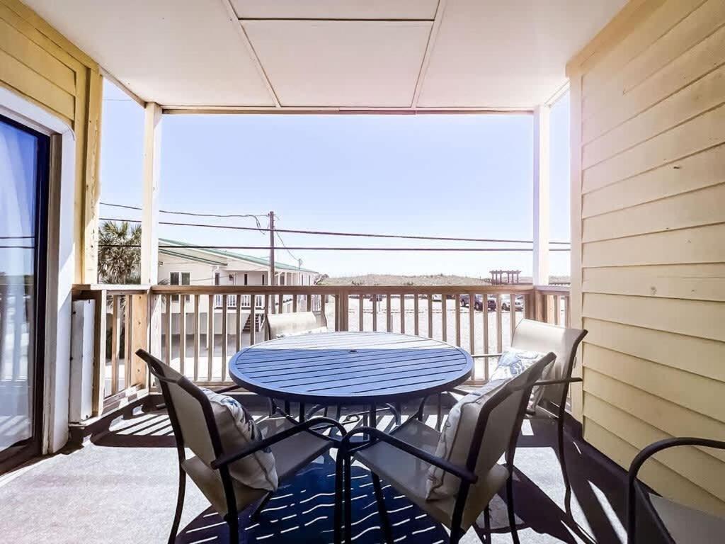Beach Harbour 17 At The Cb Boardwalk Walk To Everything! Carolina Beach Exterior photo