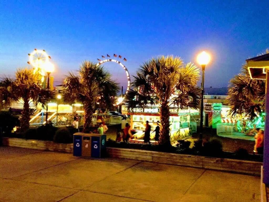 Beach Harbour 17 At The Cb Boardwalk Walk To Everything! Carolina Beach Exterior photo