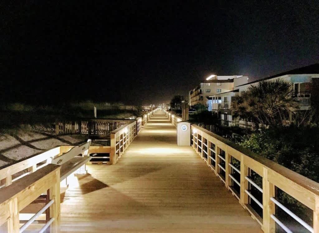 Beach Harbour 17 At The Cb Boardwalk Walk To Everything! Carolina Beach Exterior photo