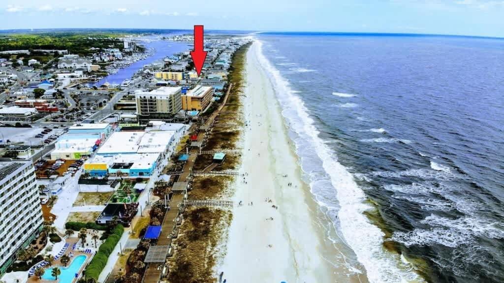 Beach Harbour 17 At The Cb Boardwalk Walk To Everything! Carolina Beach Exterior photo